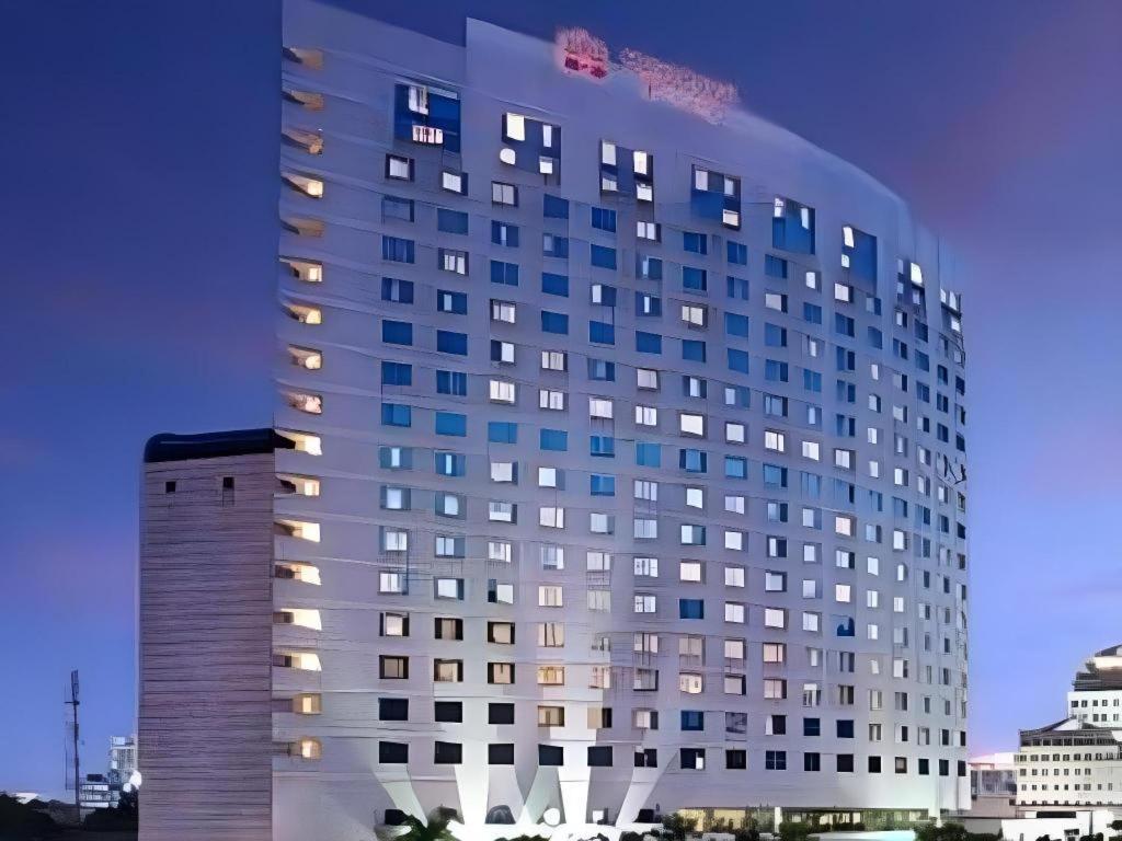 Hotel Royal Penang Джорджтаун Екстер'єр фото