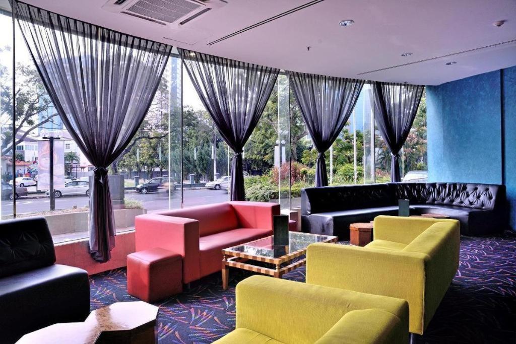 Hotel Royal Penang Джорджтаун Екстер'єр фото